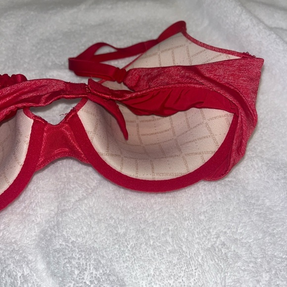 Victoria's Secret Red Coral Pink Uplift Semi Demi Underwire Bra Size 32C - Picture 4 of 8